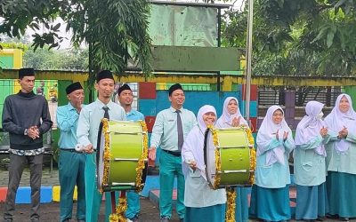 📰 MPLS Ramah: Siswa Baru Disambut Hangat Keluarga Besar SMPIT Al-Izzah